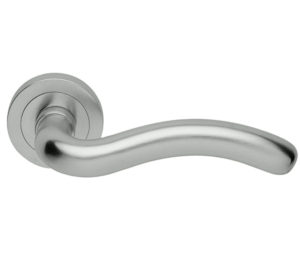 Manital Squiggle Door Handles On Round Rose, Satin Chrome (sold in pairs)