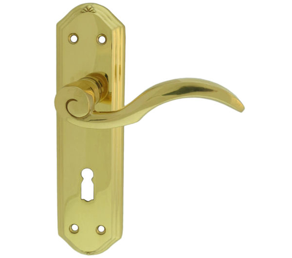 Wentworth Door Handles On Backplate, Polished Brass