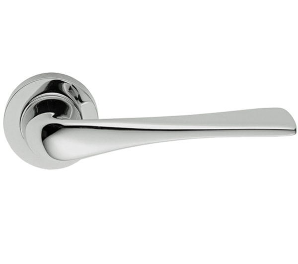 Manital Le Mans Door Handles On Round Rose, Polished Chrome (sold in pairs)