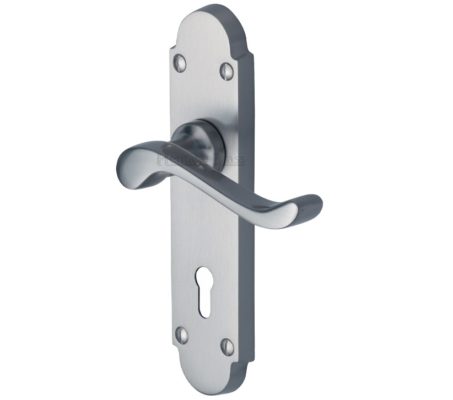 Heritage Brass Savoy Satin Chrome Door Handles (sold in pairs)