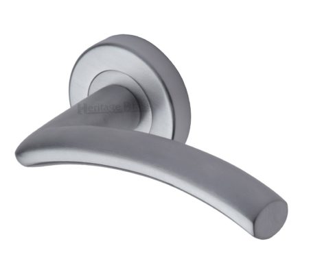 Heritage Brass Centaur Satin Chrome Door Handles On Round Rose (sold in pairs)