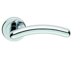 Serozzetta Noxia Door Handles On Round Rose, Polished Chrome (sold in pairs)