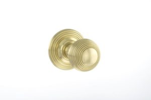 Atlantic Old English Ripon Solid Brass Reeded Mortice Knob, Polished Brass - OE50RMKPB (sold in pairs)