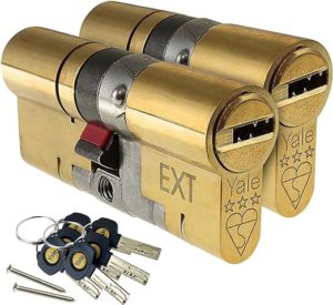 Pair of Brass, 35/35 (70mm) YALE Platinum Keyed-Alike Euro Cylinder Locks Anti Snap 3 Star Security uPVC Door Security