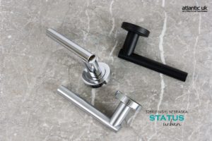 STATUS Nebraska Lever on Round Rose - Matt Black S28RMB