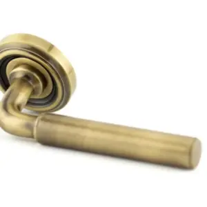 Elise Door Handles